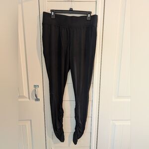 Athleta Black Restore Ruched Ankle Leggings